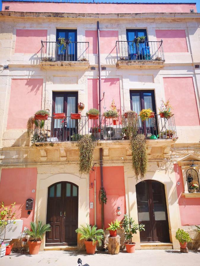 Family Apt By Dimore In Sicily Syracuse Bagian luar foto
